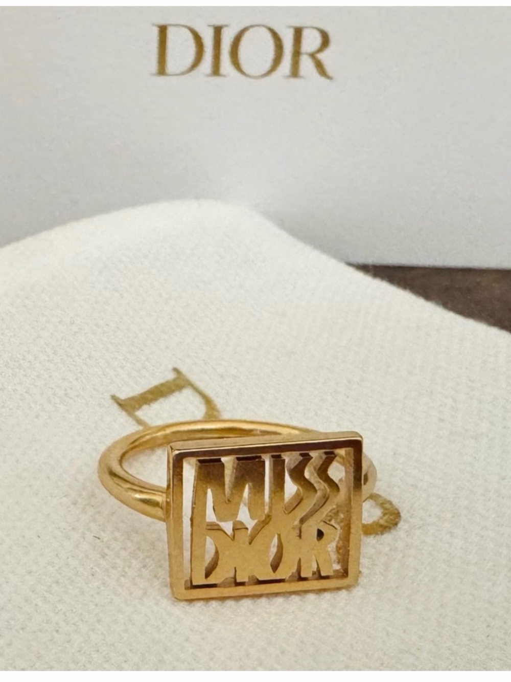 Dior Miss Dior' Graffiti Ring as Medium with dust bag